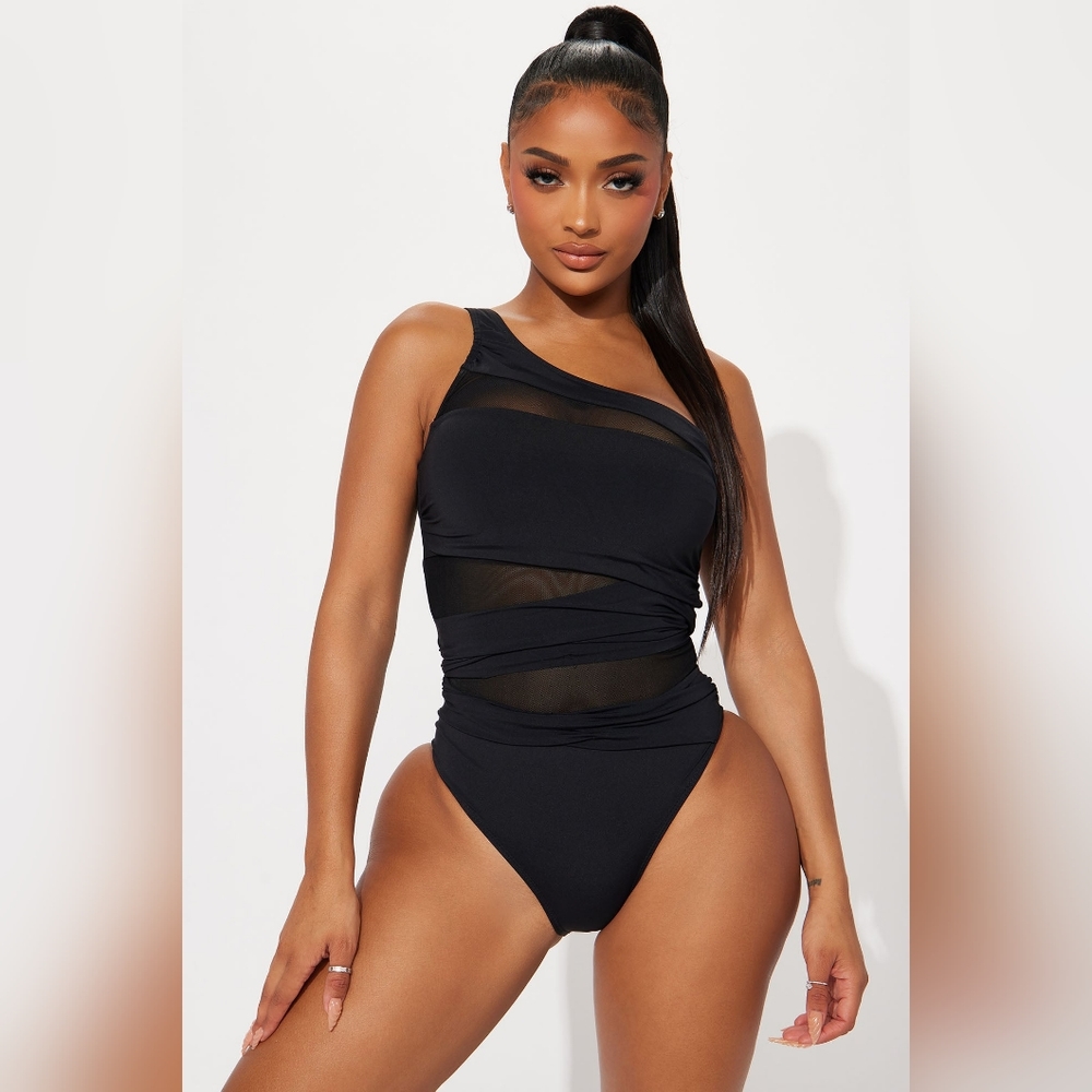 Bathing suit